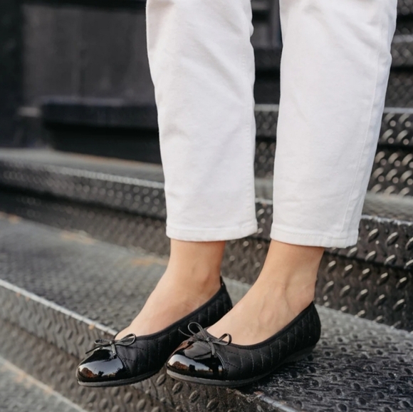 Josef Seibel Pippa 76 Black Quilted Ballet Flats - Picture 2 of 11